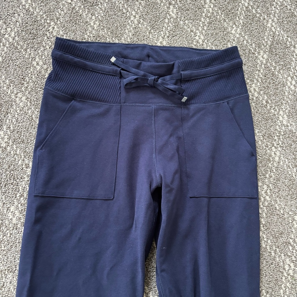 Travis Mathew Friday Ponte Pocket Leggings $119 Navy Blue Beyond The Coast